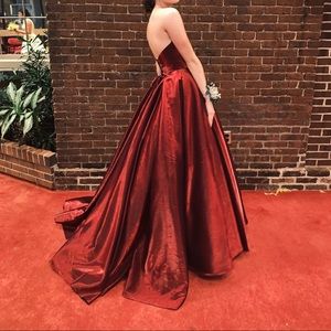 Sherri hill prom dress